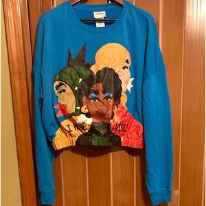 Loharris cropped long sleeve “I have a voice” tee. Size XL